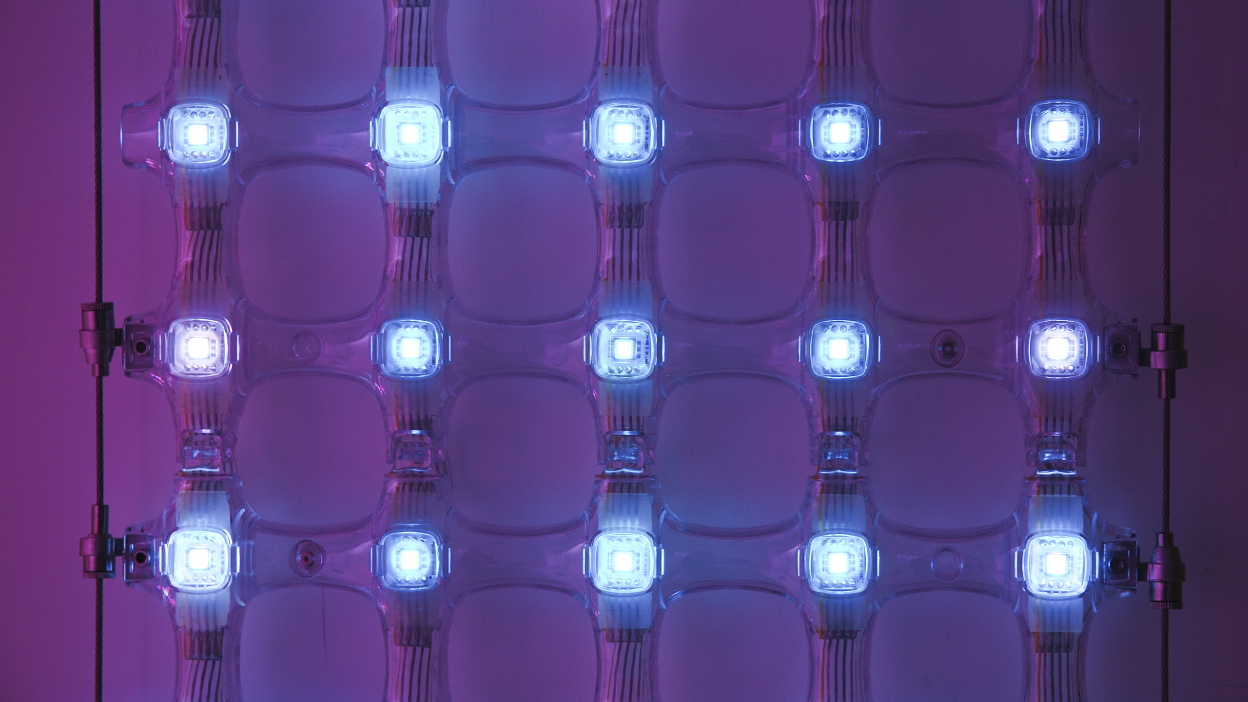 Traxon_Mesh_LED_System_1